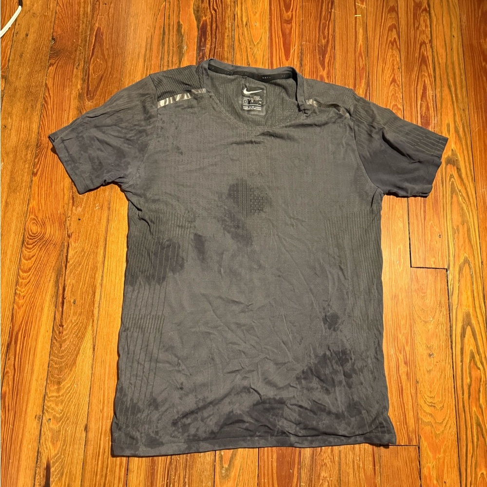 Nike Men's Charcoal Short Sleeve Tee
